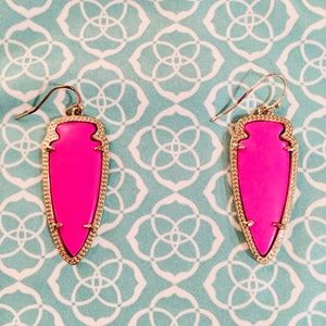 Kendra Scott LIMITED EDITION PINK earrings!!